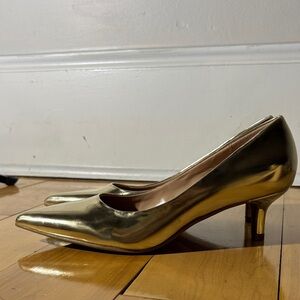 BCBGeneration Della Women's Kitten Heel Pumps